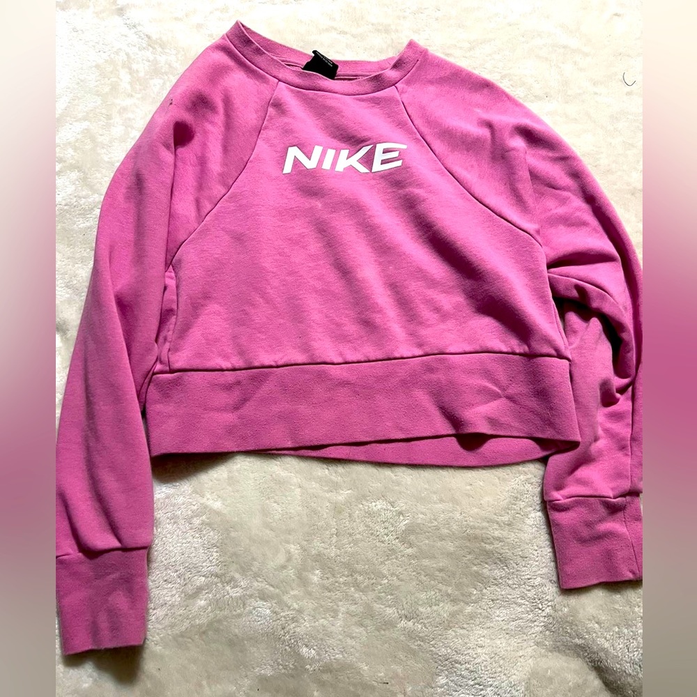 Nike crewneck women’s